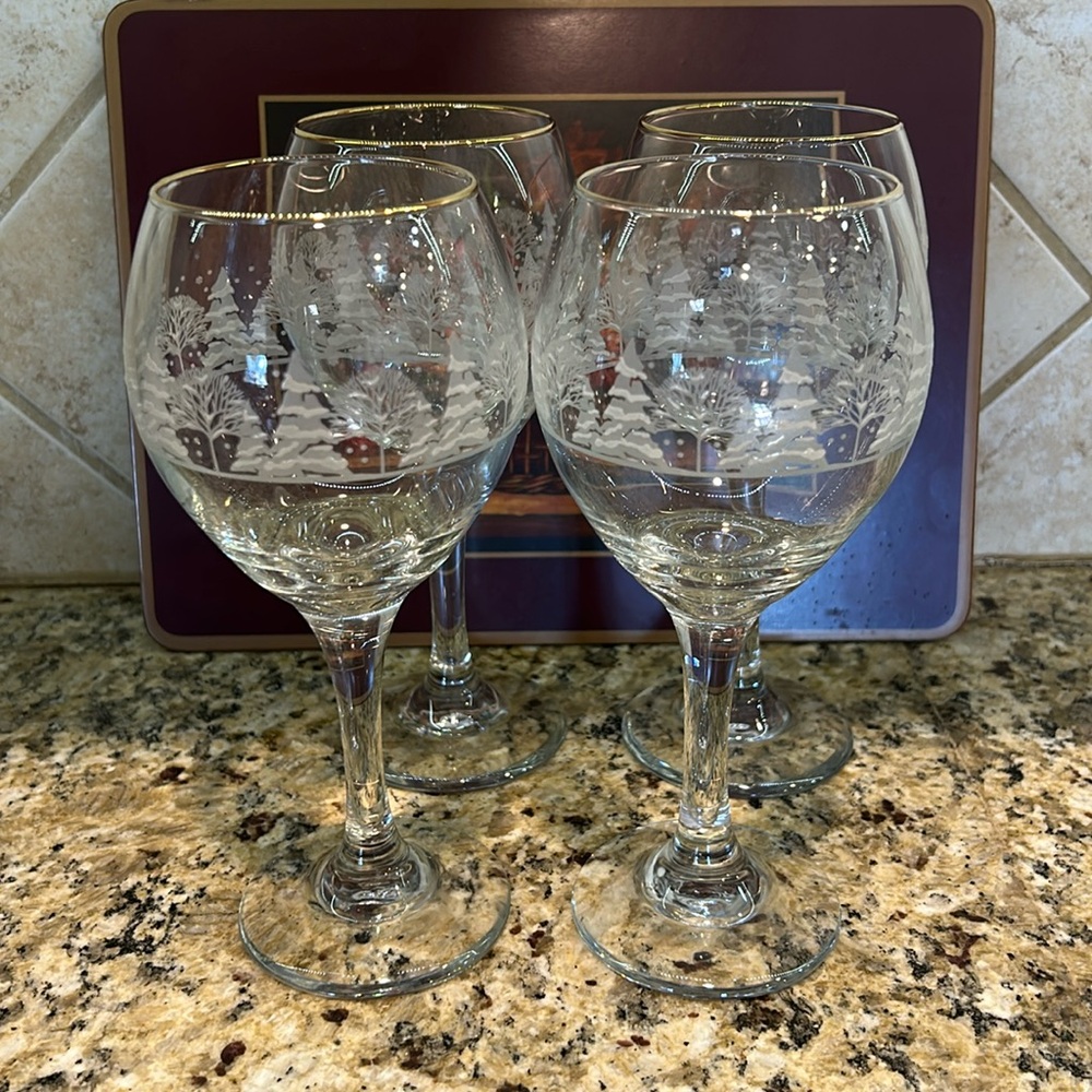 Vtg Libbey Arbys Winter Snow Scene 4 Wine Glasses Frosted Pine Trees Gold Trim